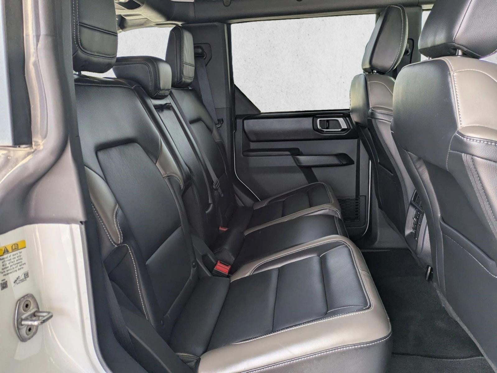2025 Ford Bronco Outer Banks 4 Door 4x4