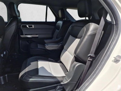 2022 Ford Explorer XLT RWD