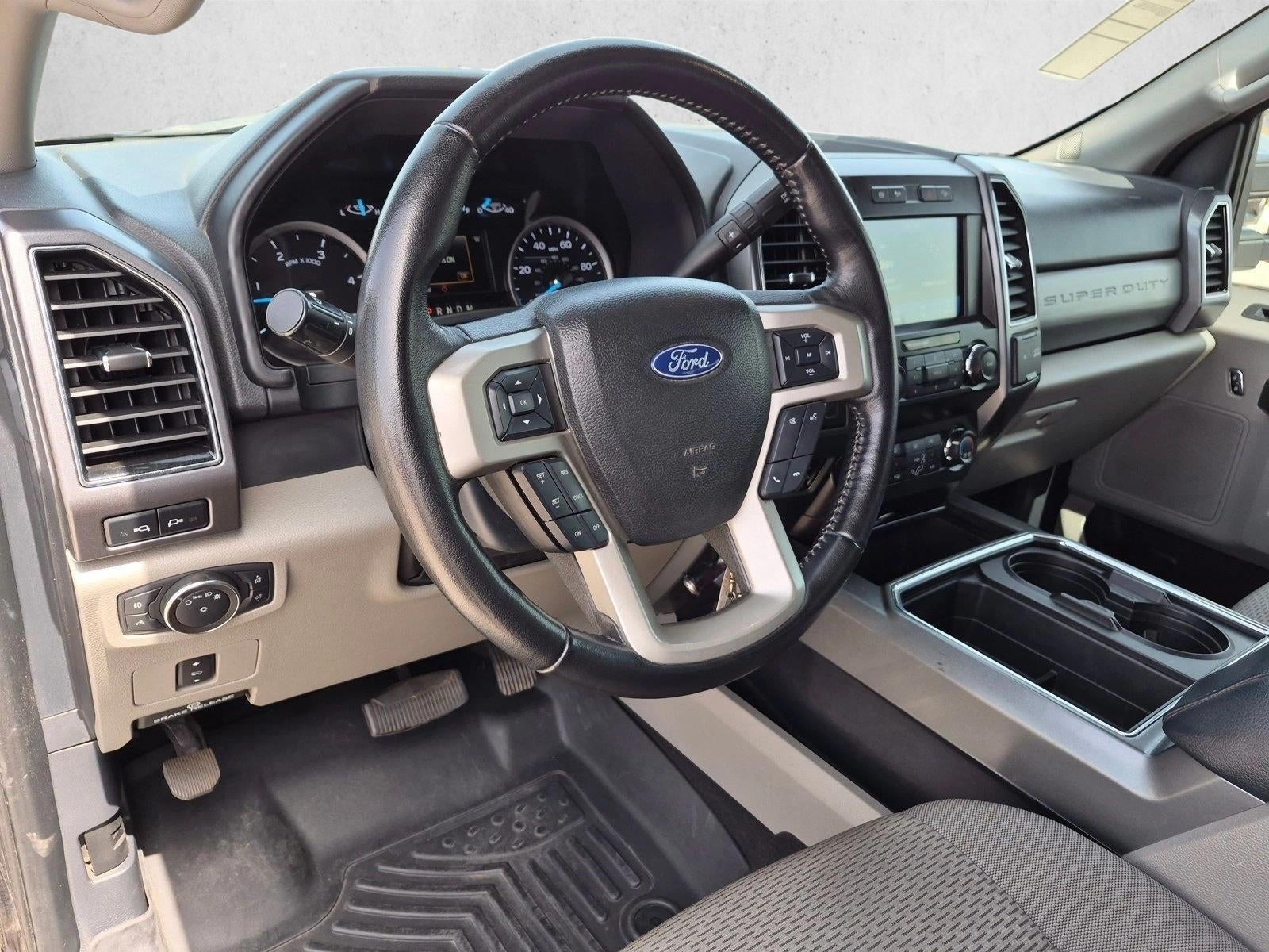 2022 Ford Super Duty F-250 SRW XLT 4WD Crew Cab 6.75' Box