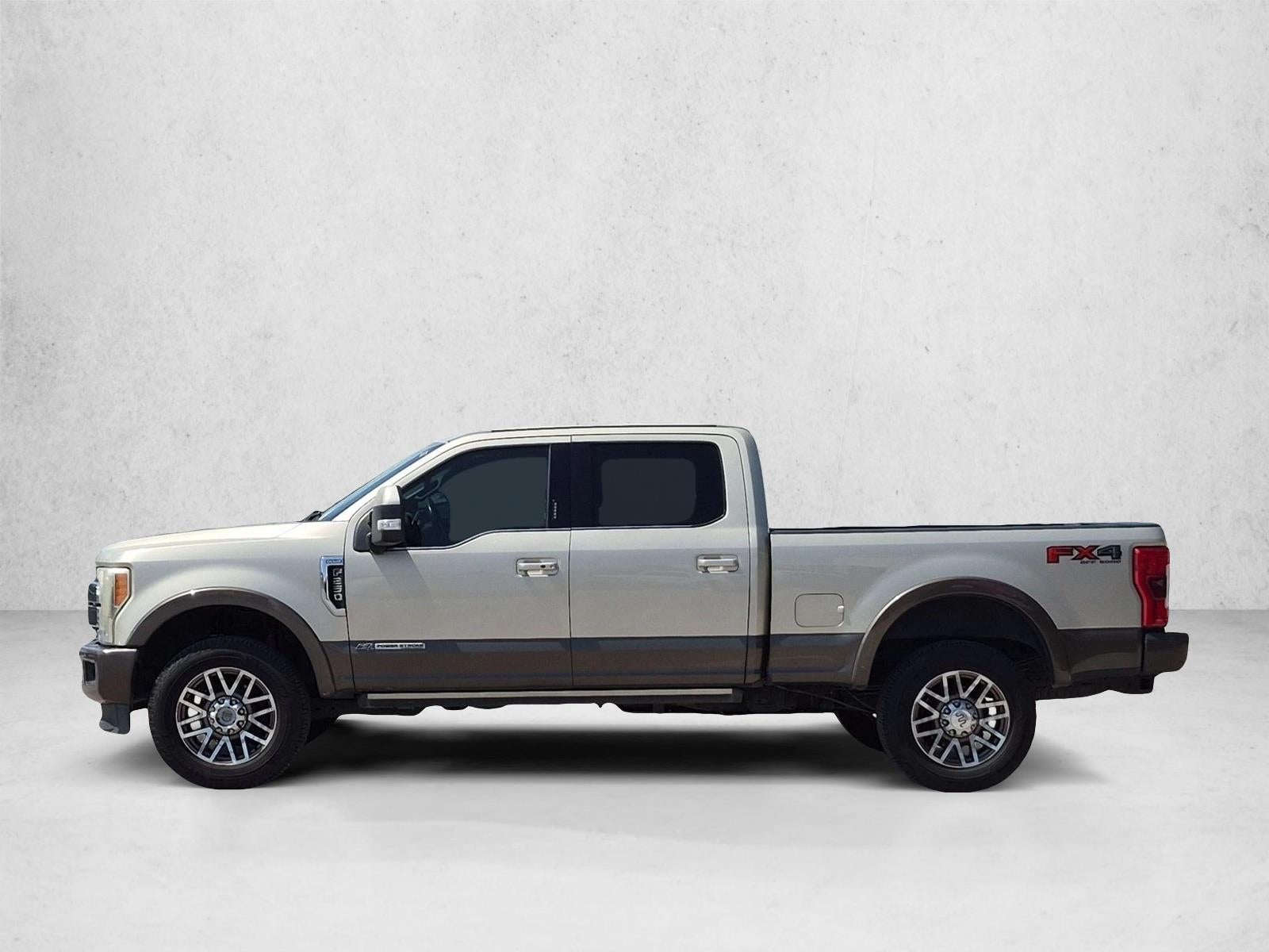 2017 Ford Super Duty F-250 SRW King Ranch 4WD Crew Cab 6.75' Box