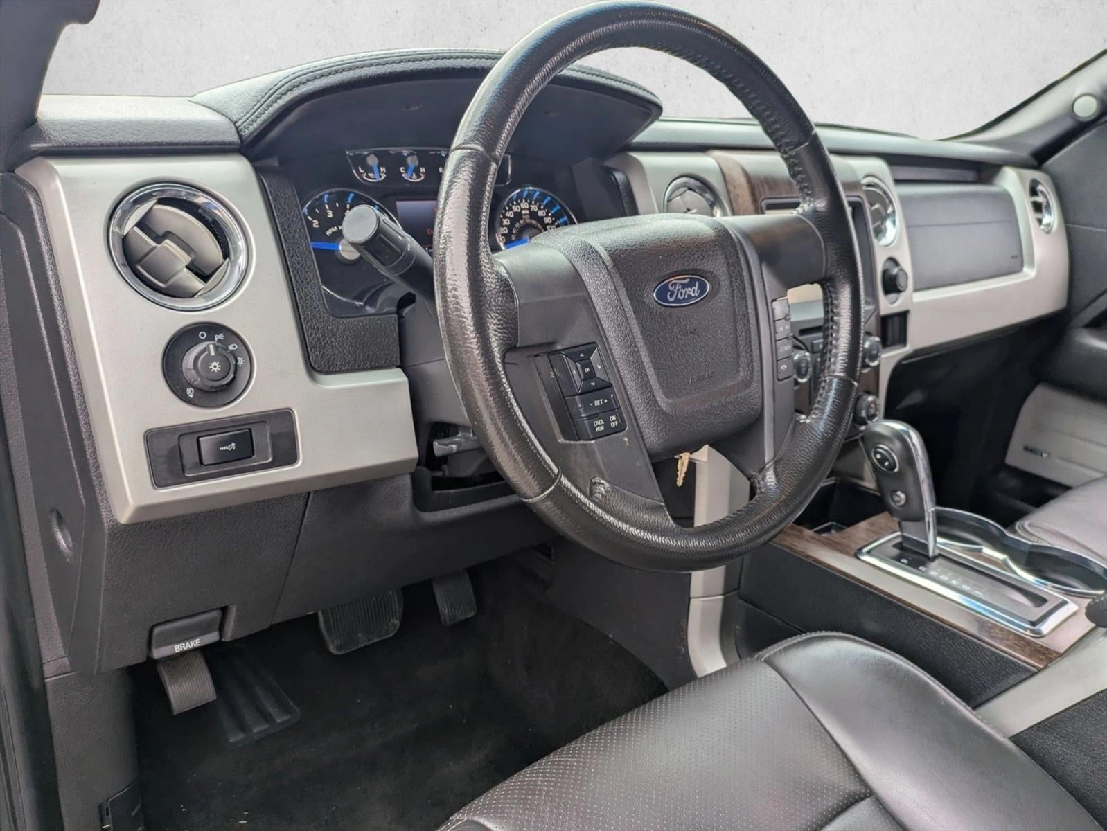 2014 Ford F-150 2WD SuperCrew 5-1/2 Ft Box Lariat