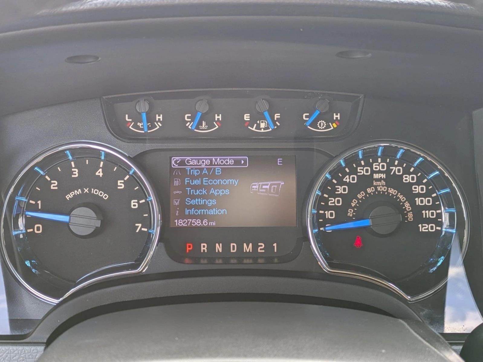 2013 Ford F-150 2WD SuperCrew 5-1/2 Ft Box XLT