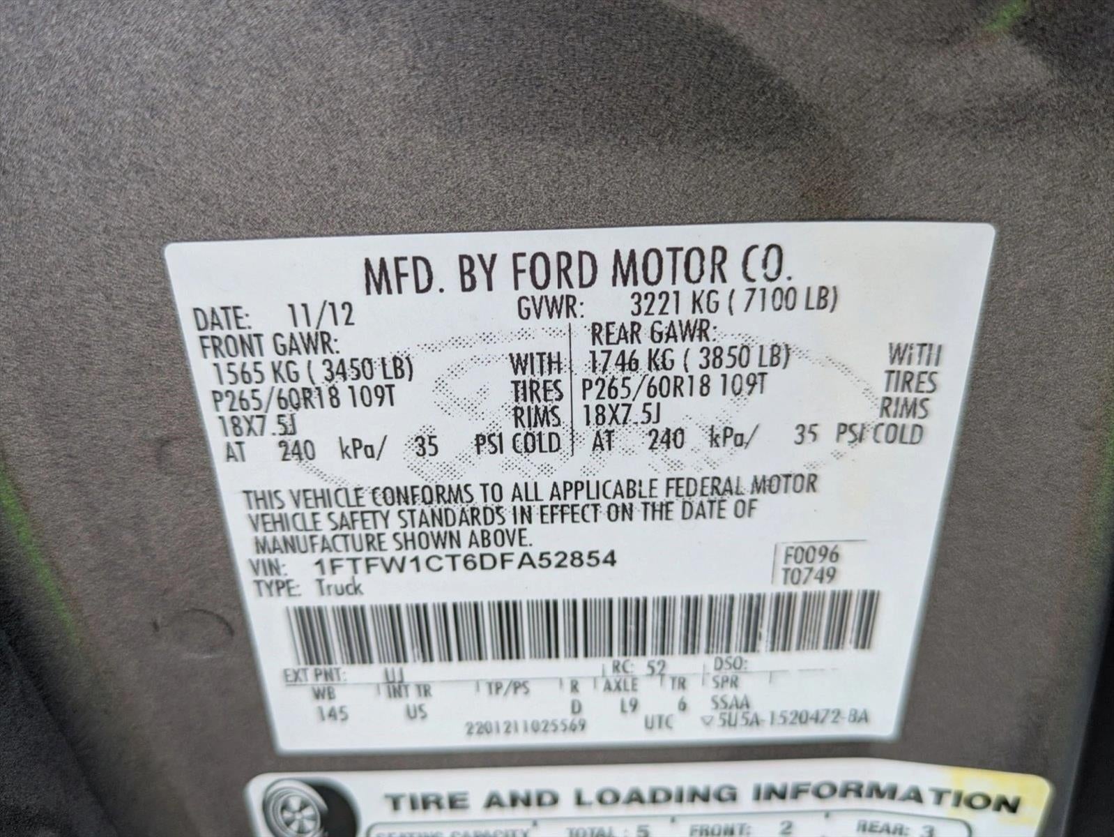 2013 Ford F-150 2WD SuperCrew 5-1/2 Ft Box XLT