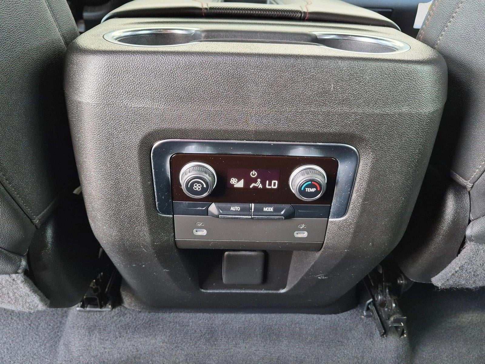 2022 Chevrolet Suburban 2WD RST