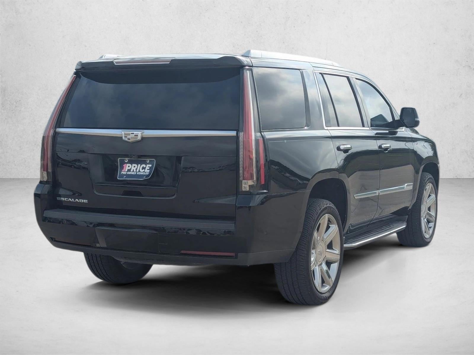 2017 Cadillac Escalade RWD Luxury