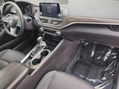 2024 Nissan Altima 2.5 SV Sedan
