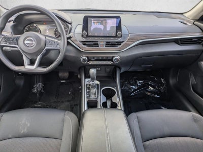 2024 Nissan Altima 2.5 SV Sedan