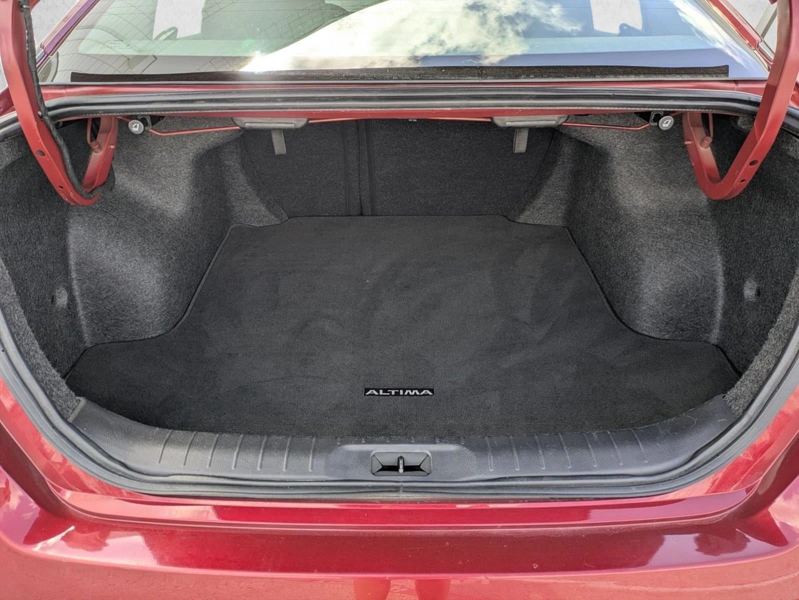 2024 Nissan Altima 2.5 SV Sedan