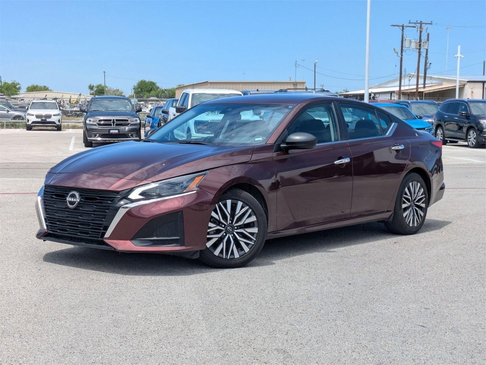 2024 Nissan Altima 2.5 SV Sedan