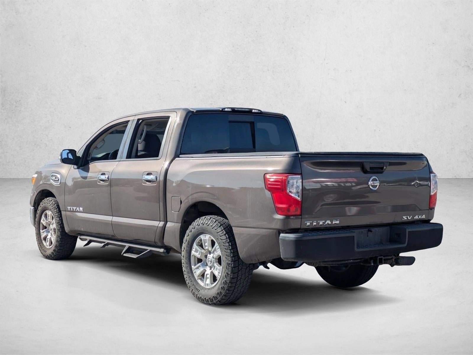 2017 Nissan Titan 4x4 Crew Cab SV