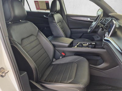 2024 Volkswagen Atlas Cross Sport 2.0T SEL R-Line 4MOTION