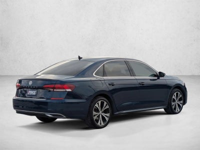 2022 Volkswagen Passat 2.0T SE Auto
