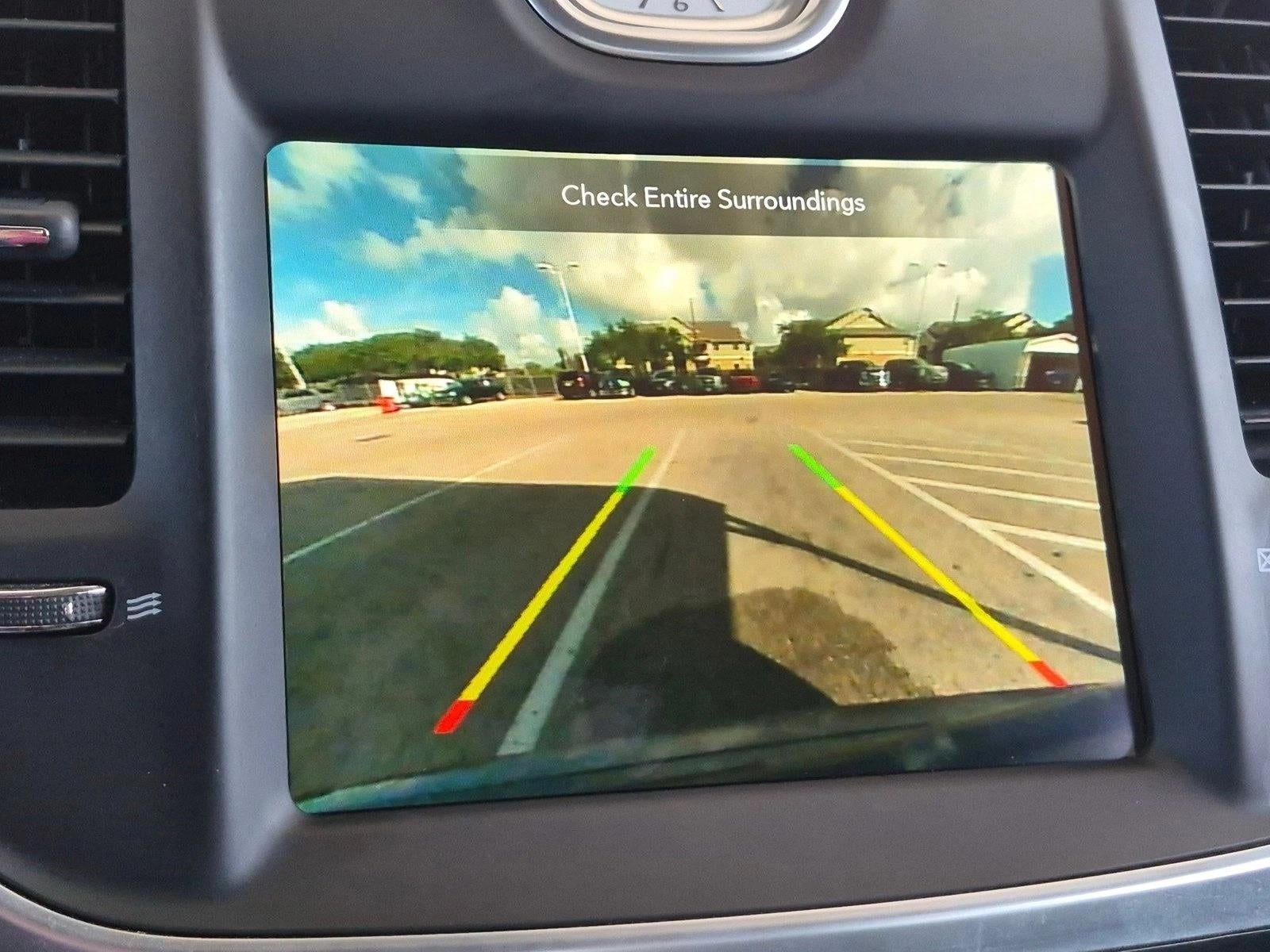 2021 Chrysler 300 Touring L RWD
