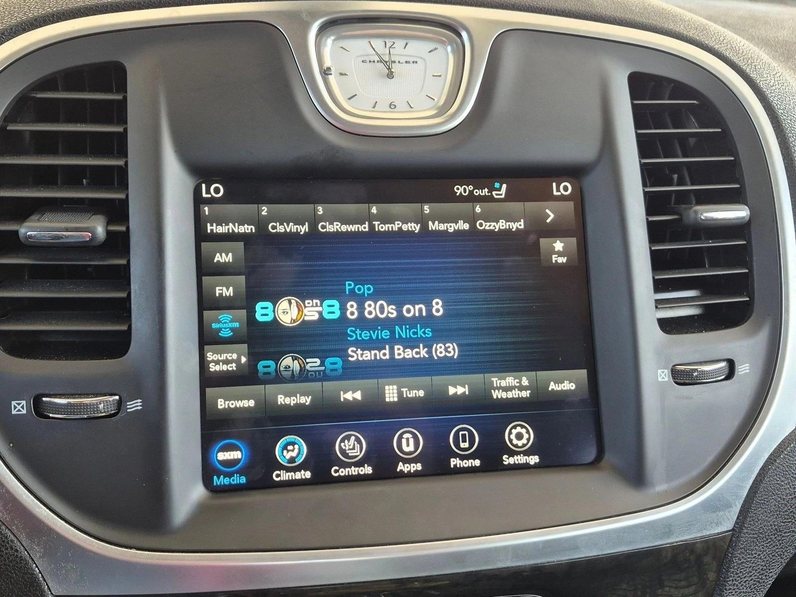 2021 Chrysler 300 Touring L RWD
