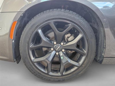 2021 Chrysler 300 Touring L RWD