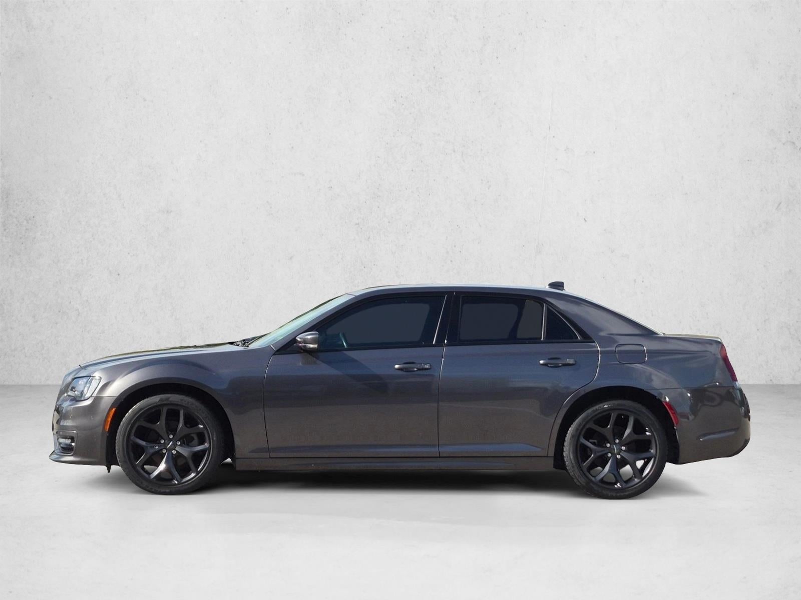 2021 Chrysler 300 Touring L RWD