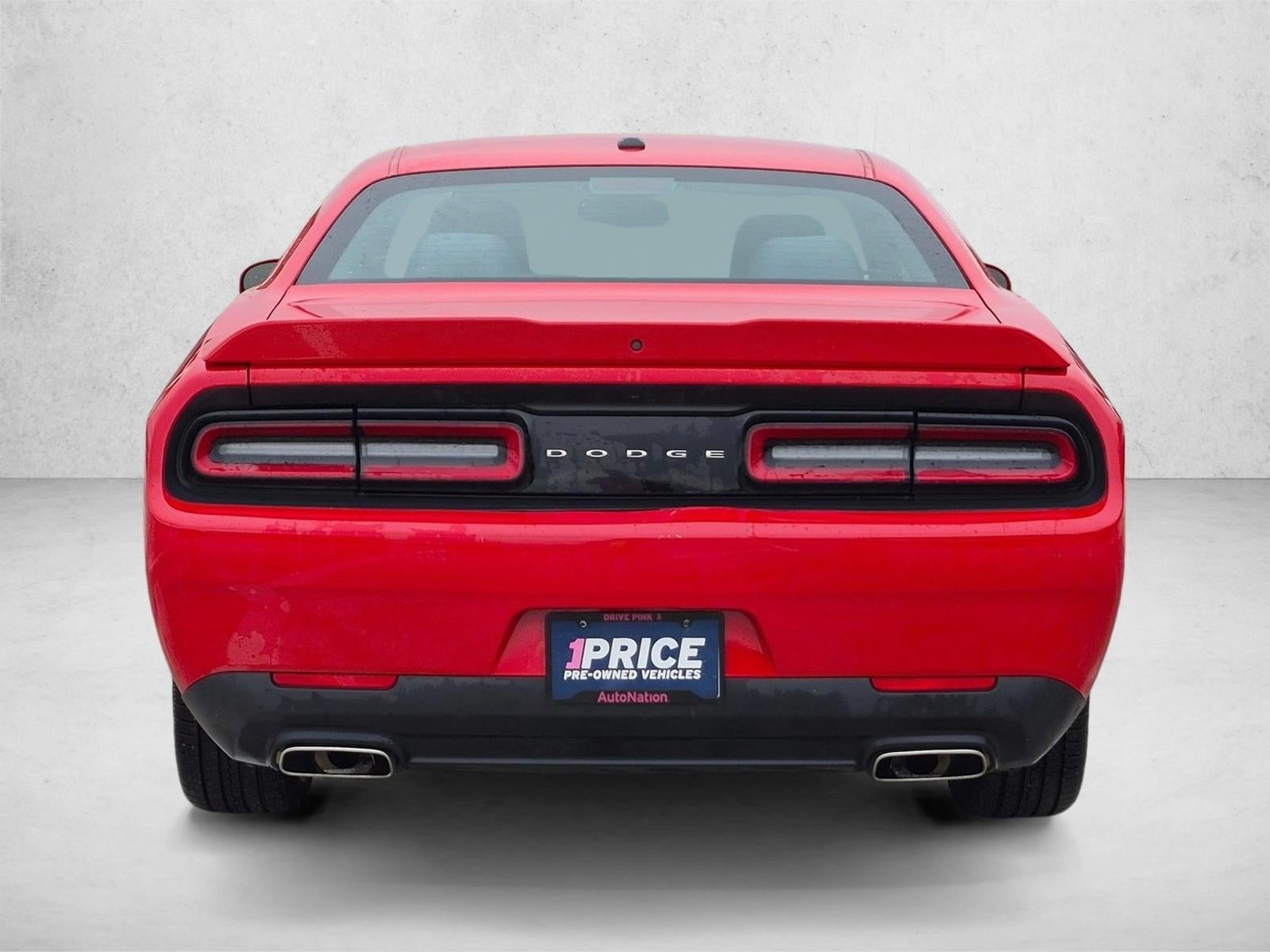 2019 Dodge Challenger SXT RWD