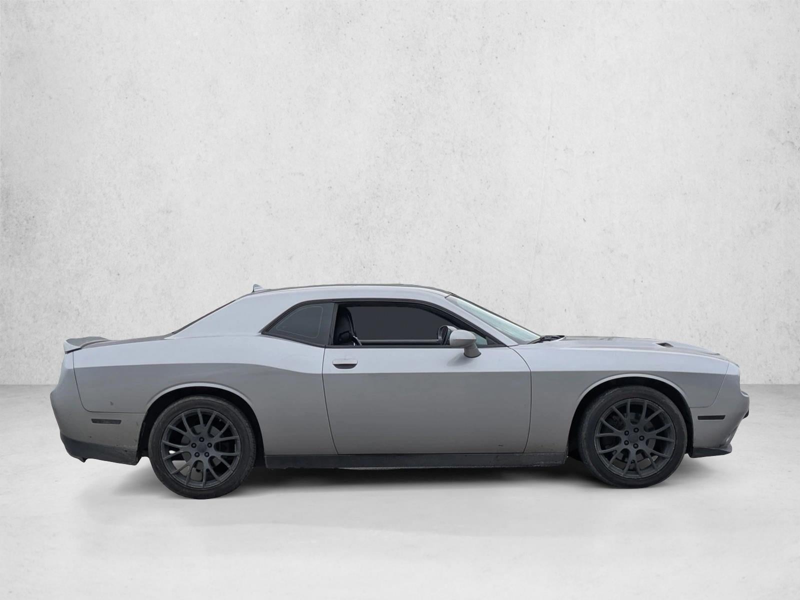 2016 Dodge Challenger 2dr Cpe SXT Plus