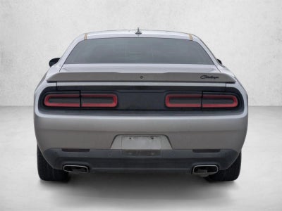 2016 Dodge Challenger 2dr Cpe SXT Plus