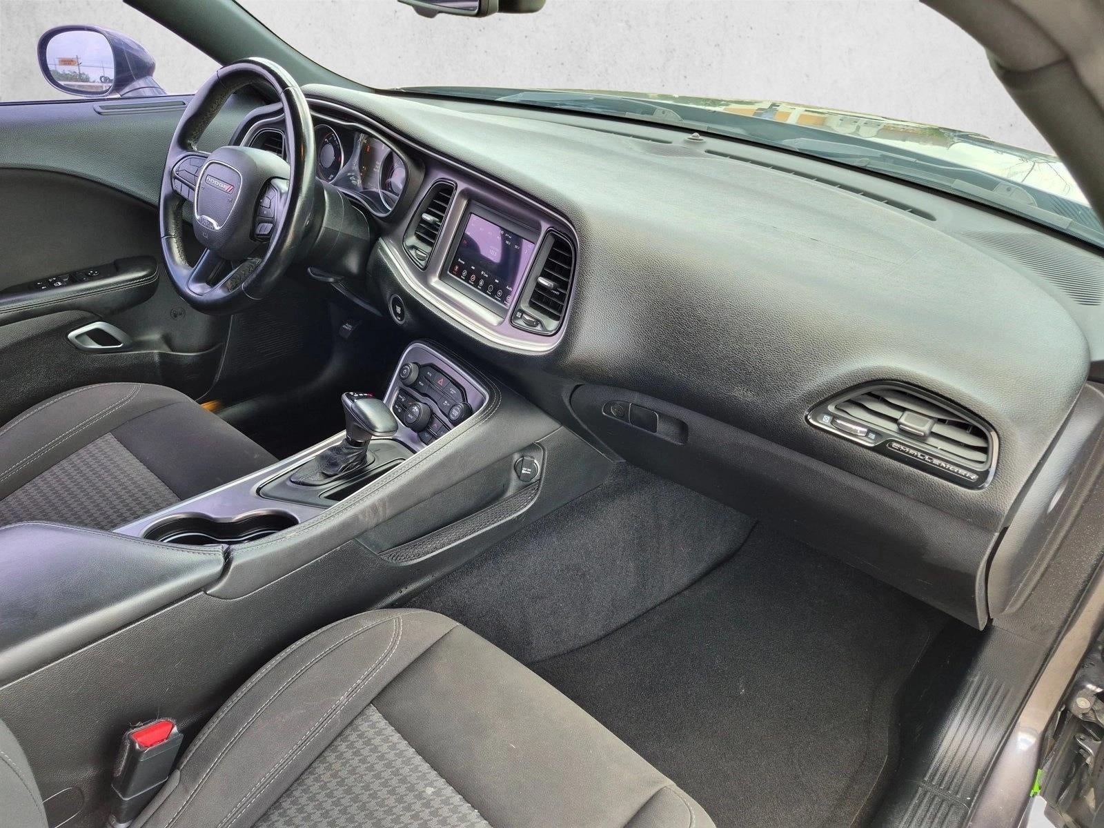 2019 Dodge Challenger SXT RWD