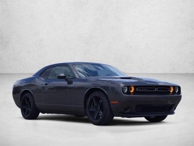 2019 Dodge Challenger SXT RWD