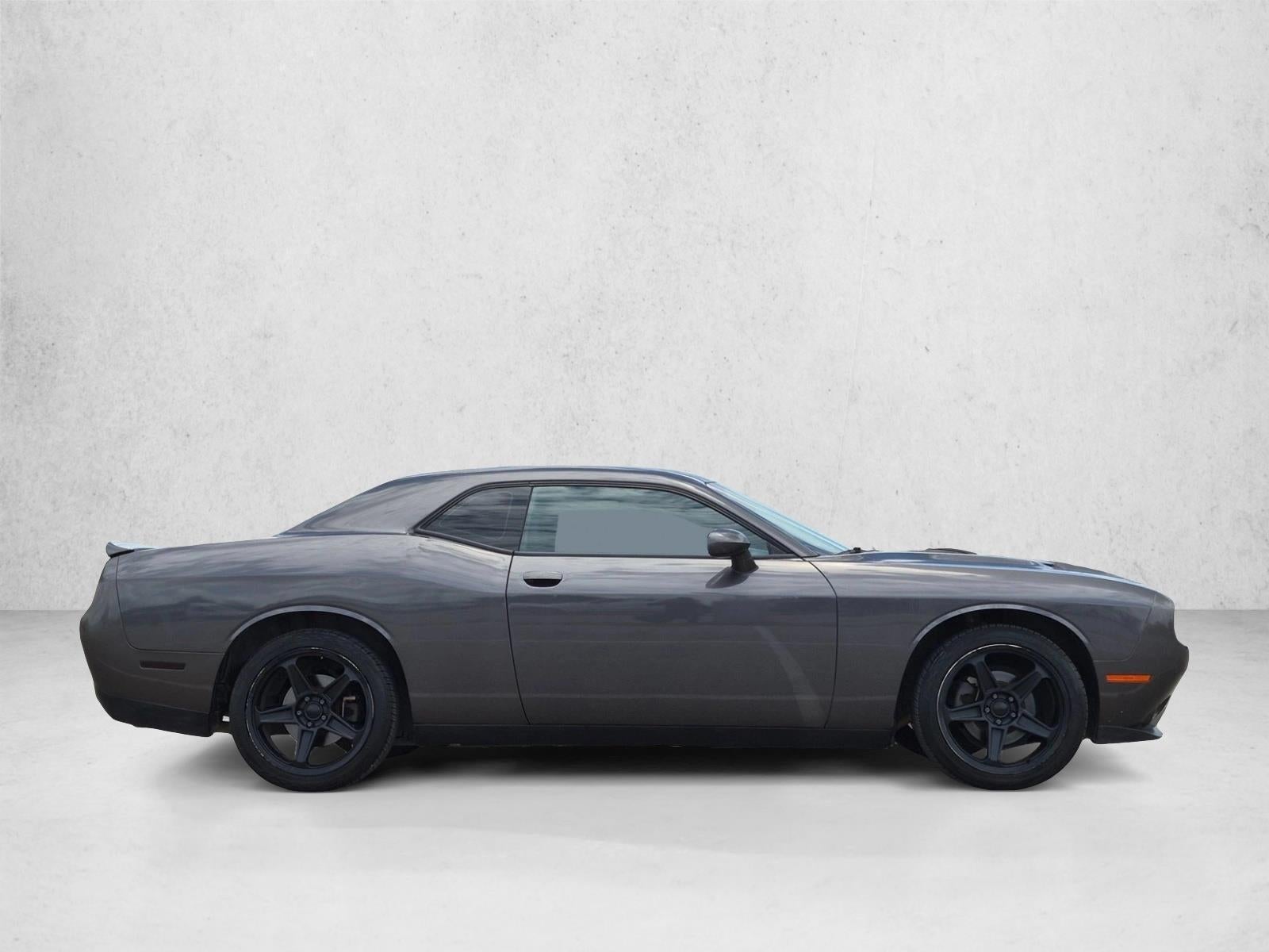 2019 Dodge Challenger SXT RWD