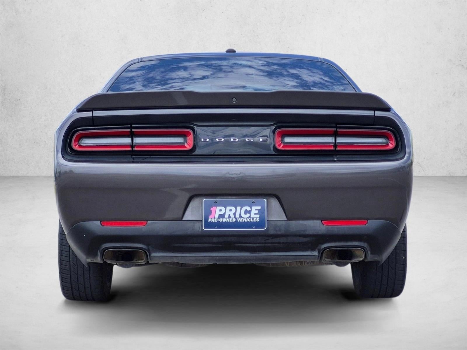 2019 Dodge Challenger SXT RWD