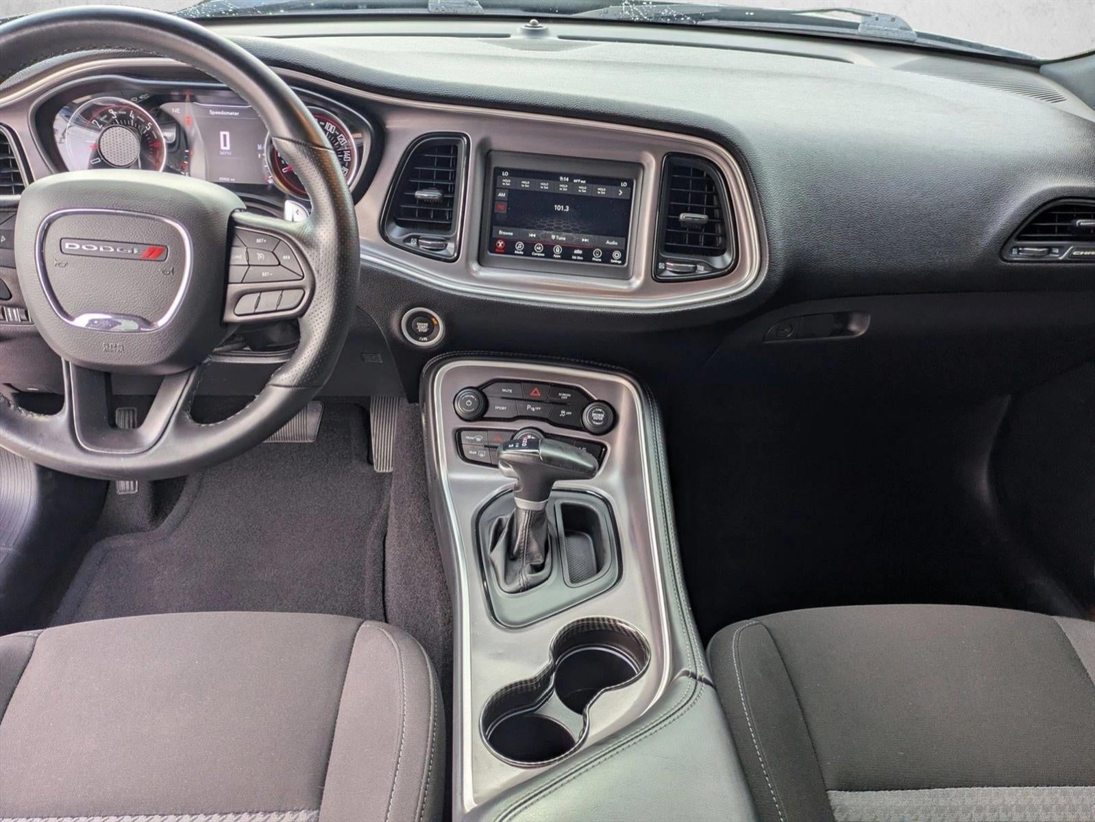 2022 Dodge Challenger R/T RWD