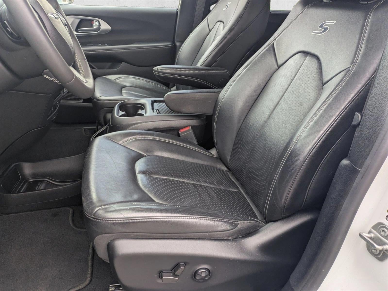 2022 Chrysler Pacifica Touring L FWD