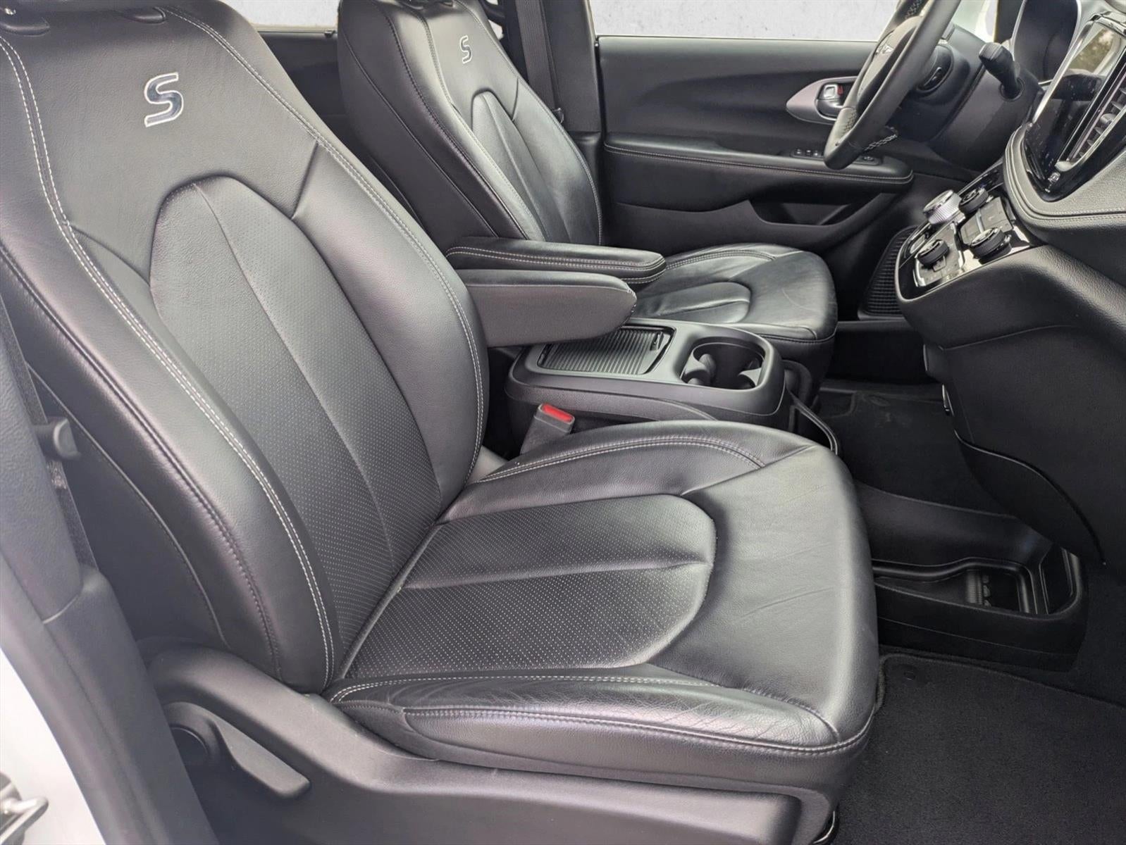 2022 Chrysler Pacifica Touring L FWD