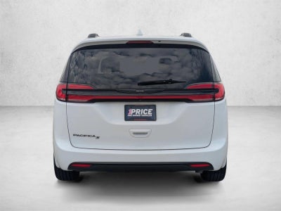 2022 Chrysler Pacifica Touring L FWD