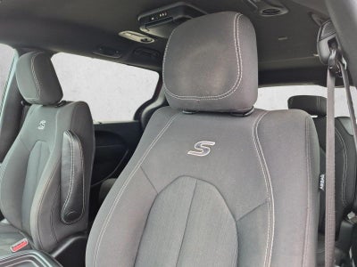 2018 Chrysler Pacifica Touring Plus FWD