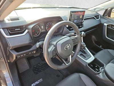 2022 Toyota RAV4 XLE Premium FWD (Natl)