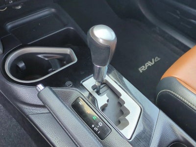 2017 Toyota RAV4 Limited FWD (Natl)