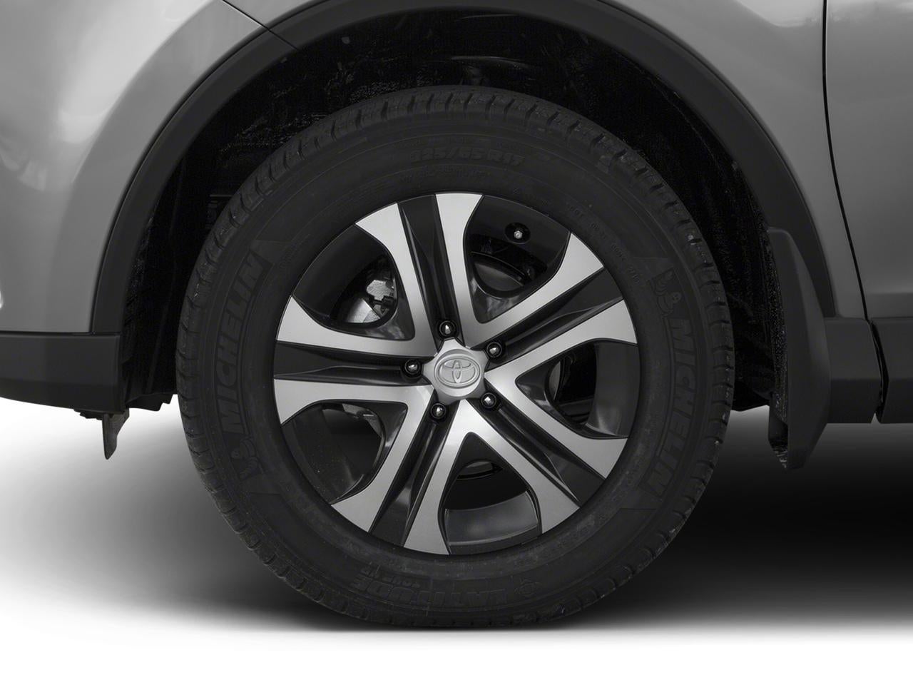 2017 Toyota RAV4 LE FWD (GS)