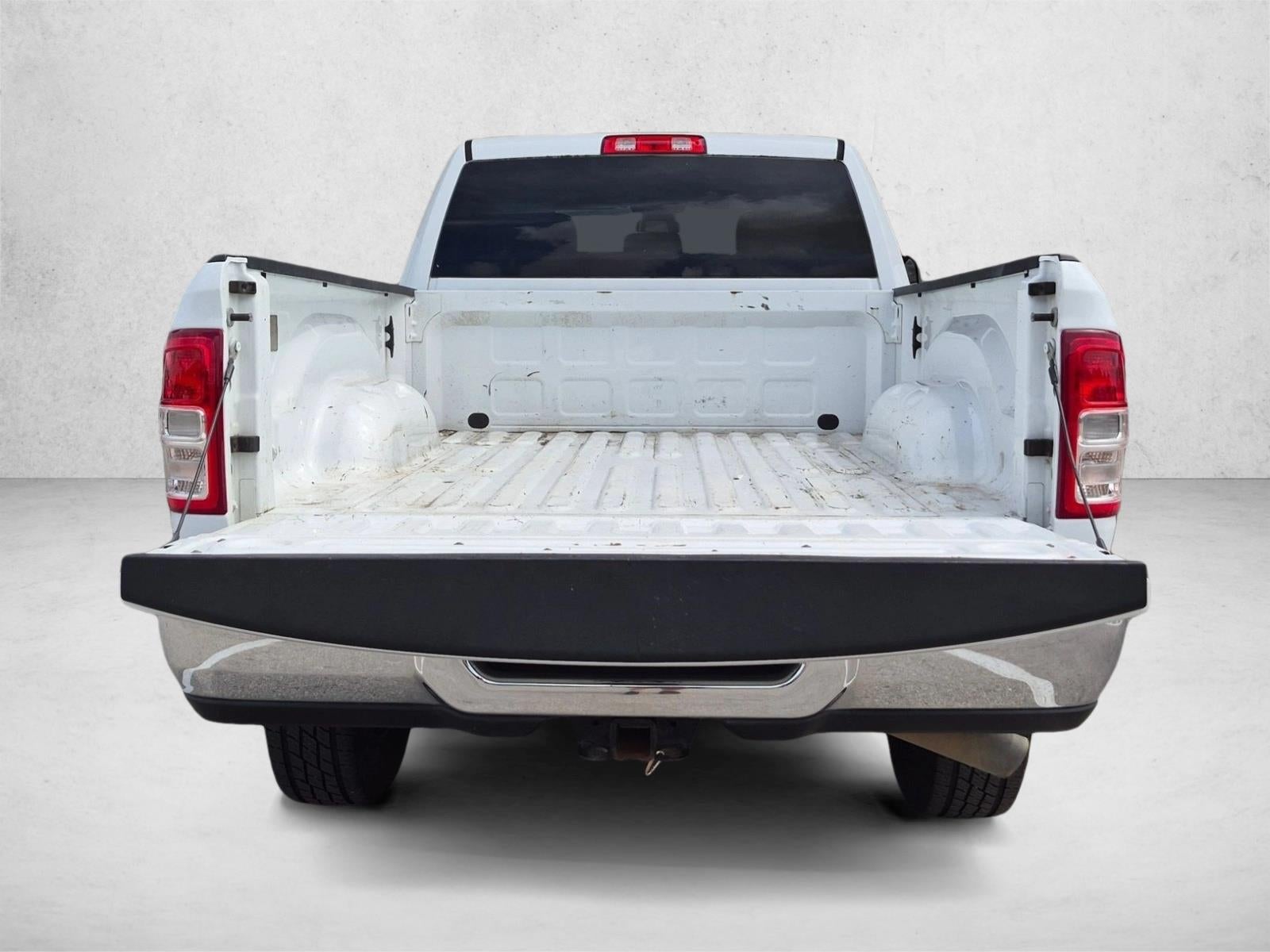 2022 RAM 2500 Big Horn 4x4 Crew Cab 6'4" Box