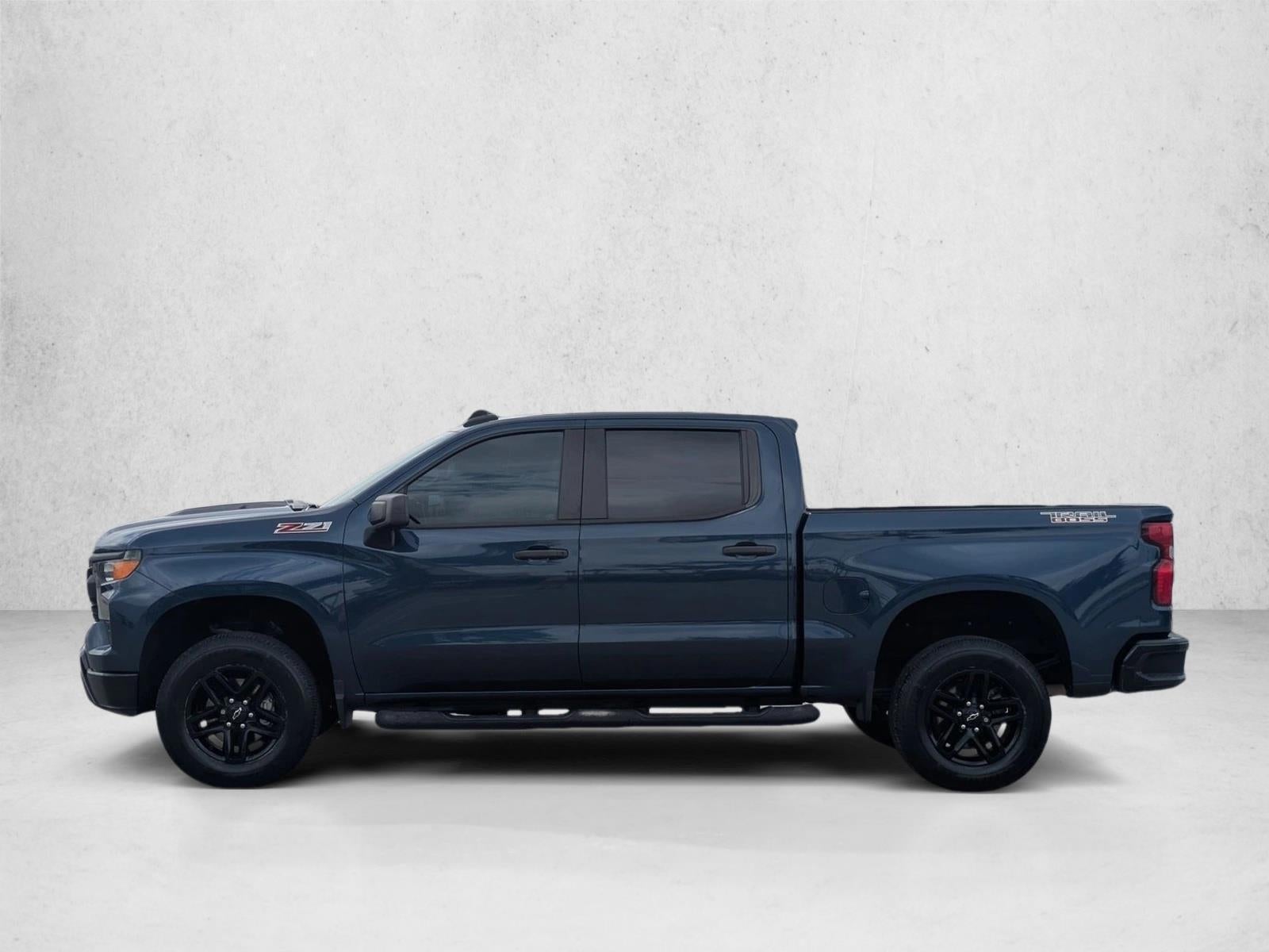2022 Chevrolet Silverado 1500 Crew Cab Short Box 4-Wheel Drive Custom Trail Boss