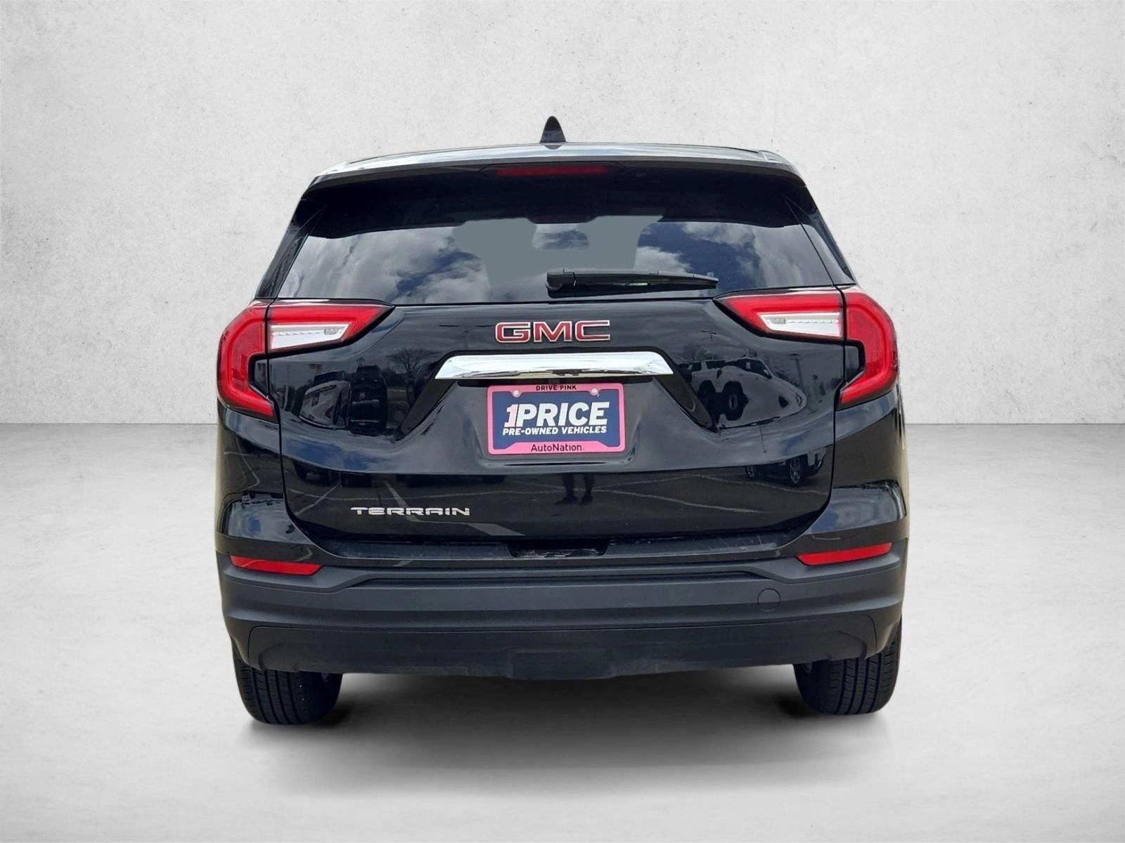 2024 GMC Terrain FWD 4dr SLE