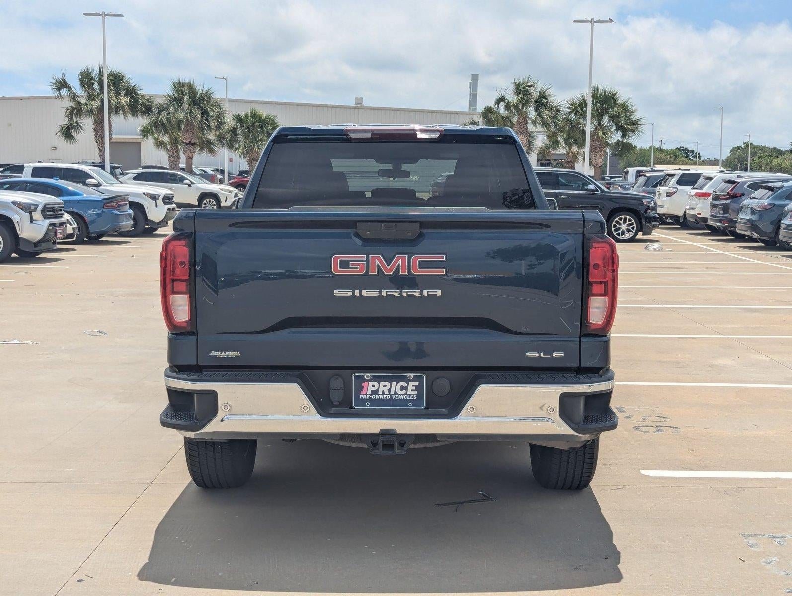 2020 GMC Sierra 1500 Crew Cab Short Box 2-Wheel Drive SLE