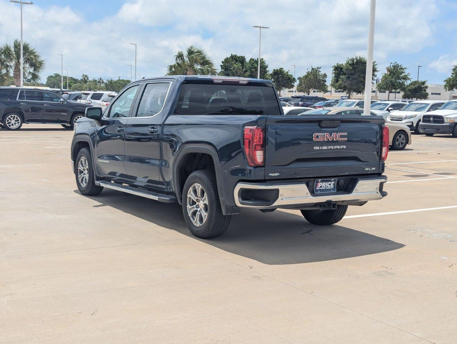 2020 GMC Sierra 1500 Crew Cab Short Box 2-Wheel Drive SLE