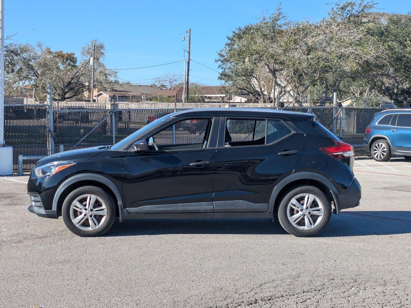 2019 Nissan Kicks S FWD