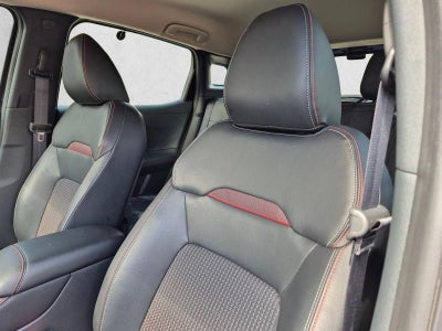 2025 Nissan Kicks SR FWD