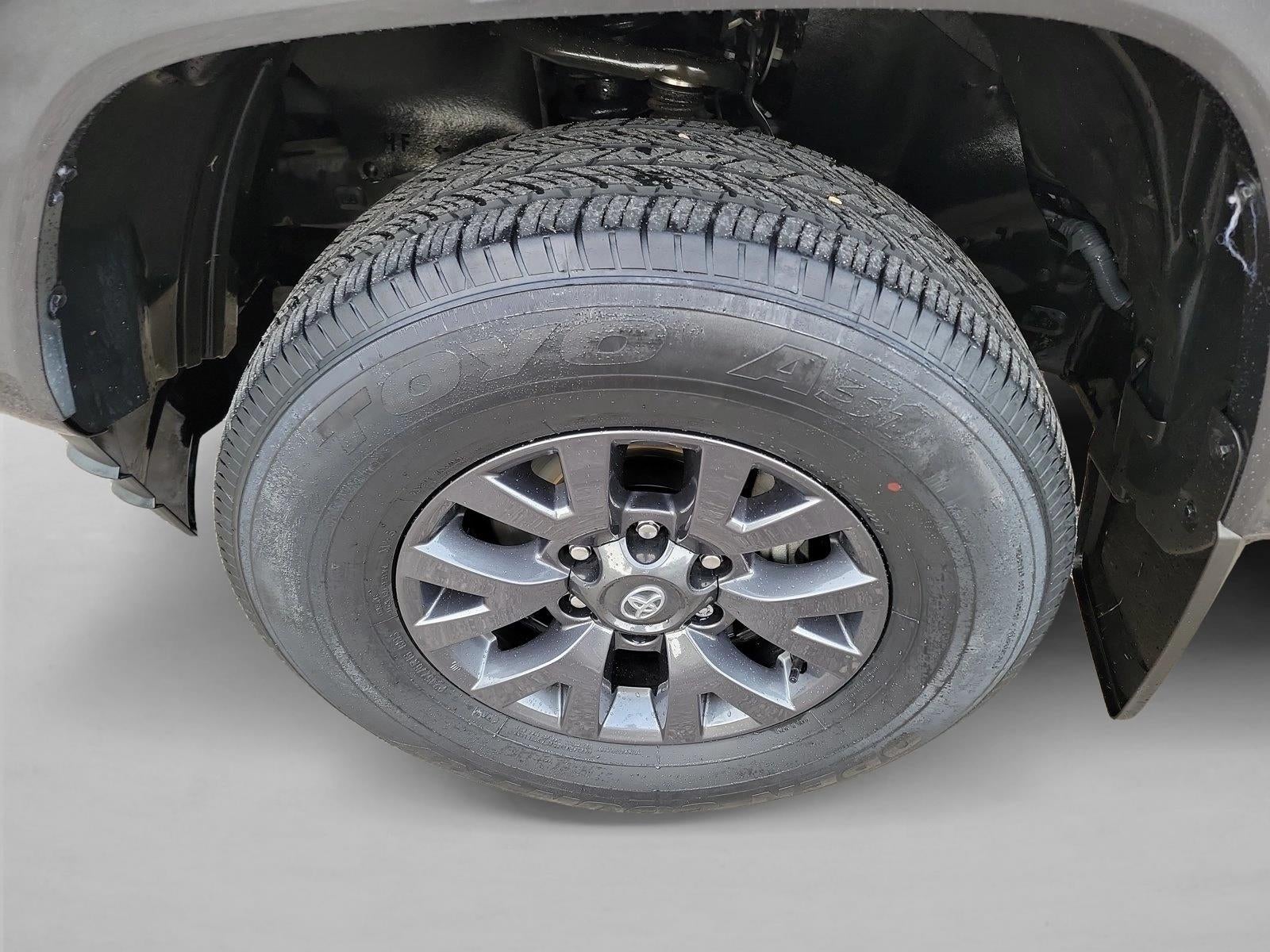 2022 Toyota Tacoma 2WD 2WD SR5 Double Cab 5' Bed V6 AT (GS)
