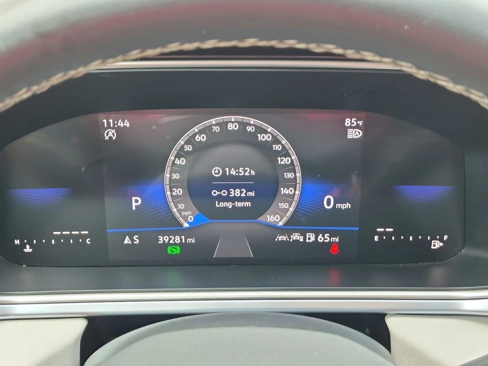 2025 Volkswagen Taos SE FWD