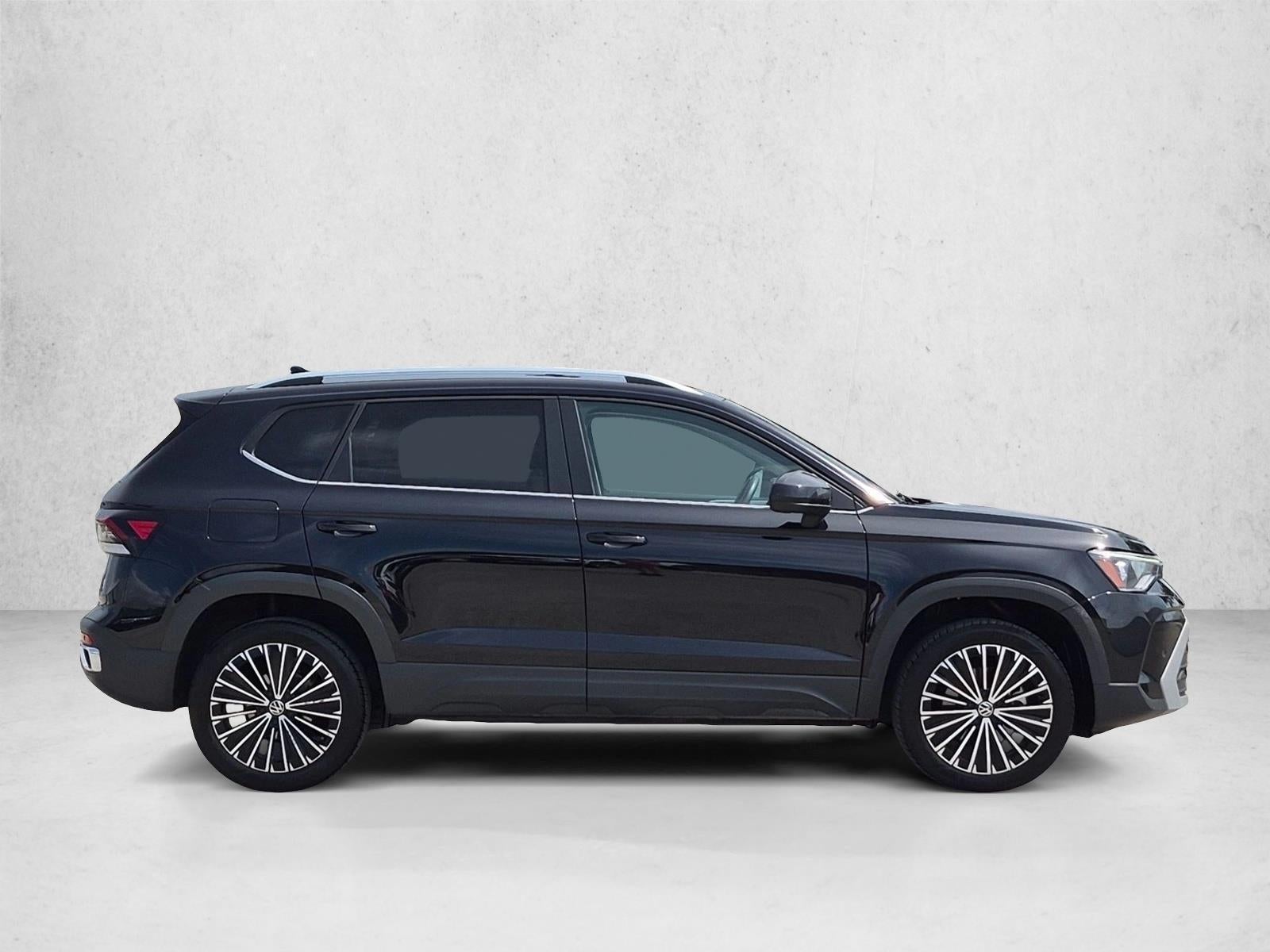 2025 Volkswagen Taos SE FWD