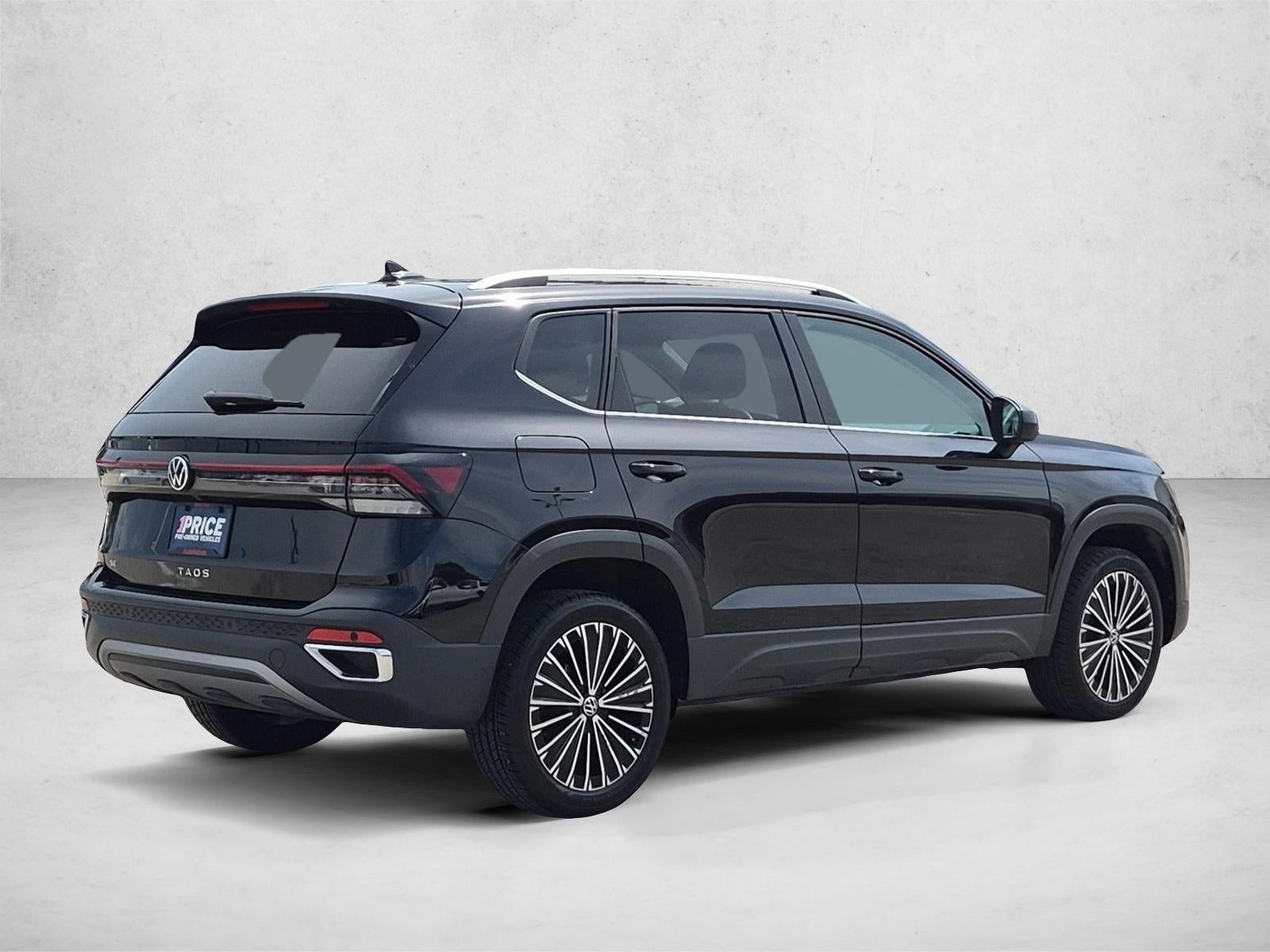 2025 Volkswagen Taos SE FWD