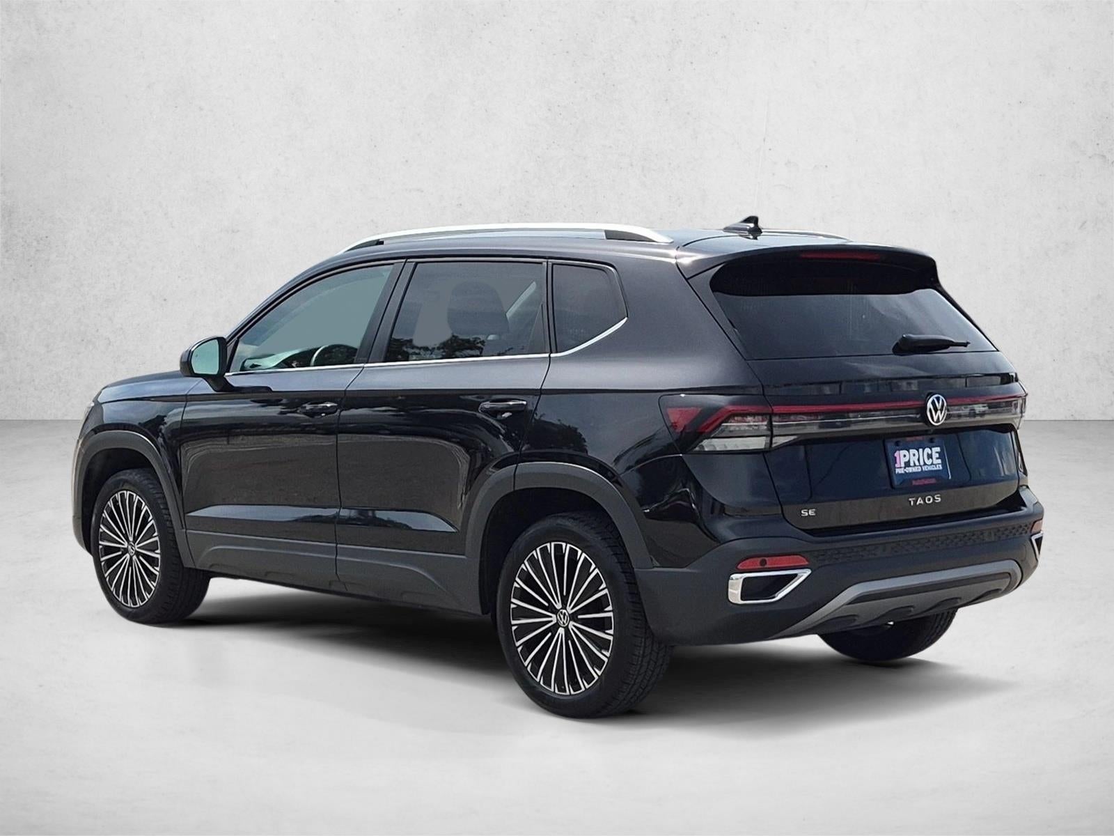 2025 Volkswagen Taos SE FWD