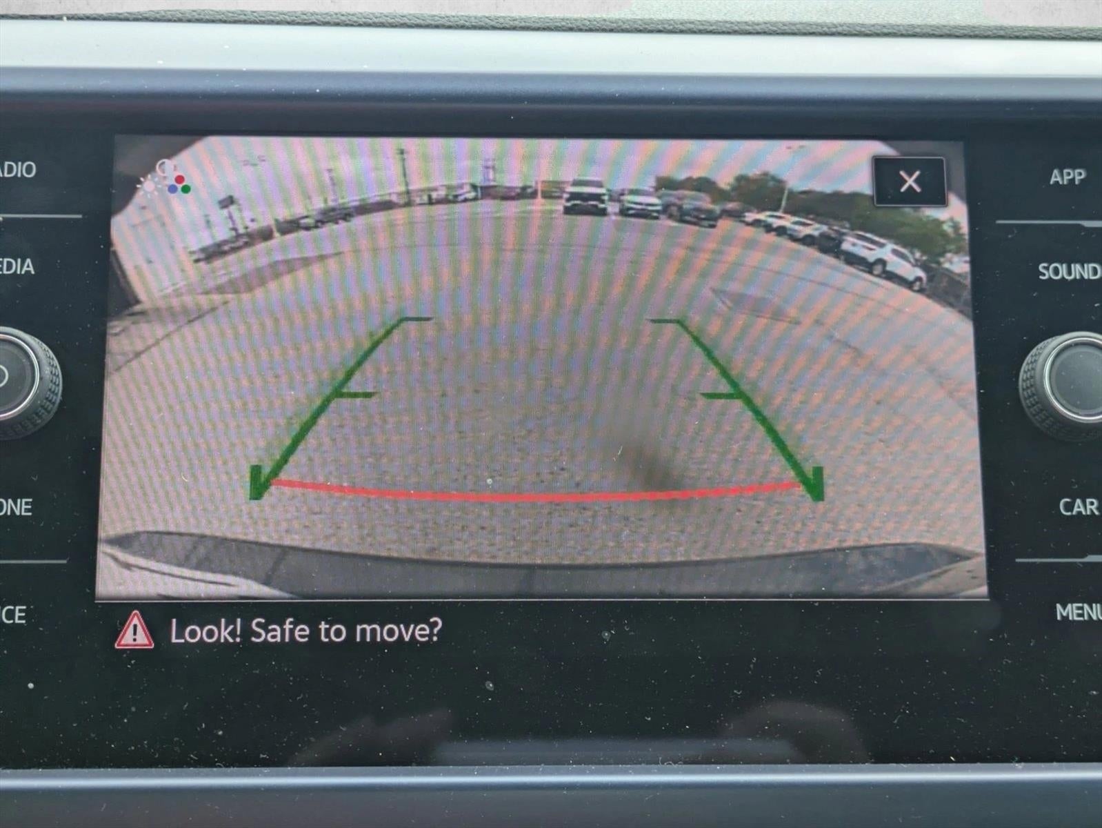 2024 Volkswagen Taos SE FWD