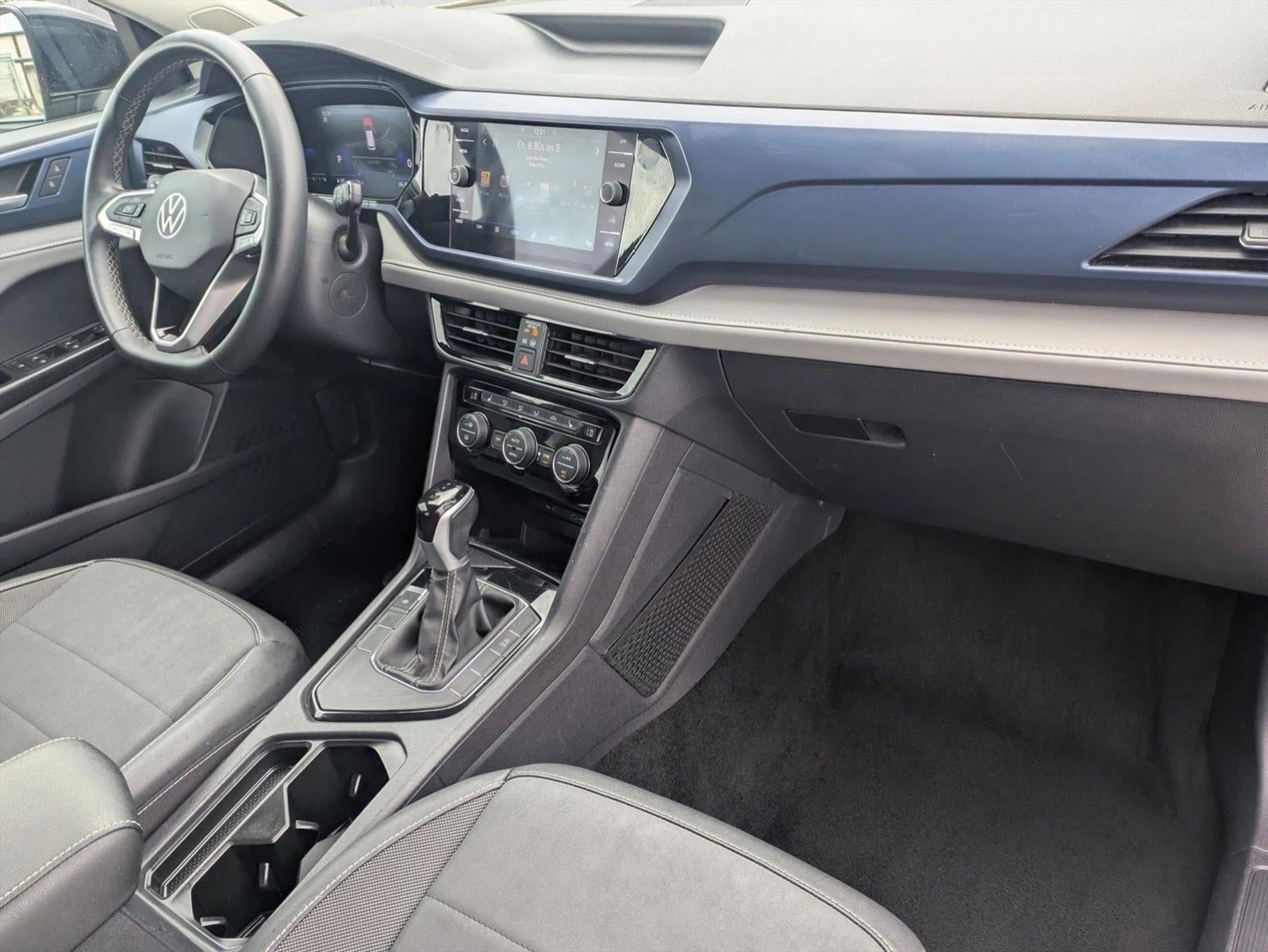 2024 Volkswagen Taos SE FWD