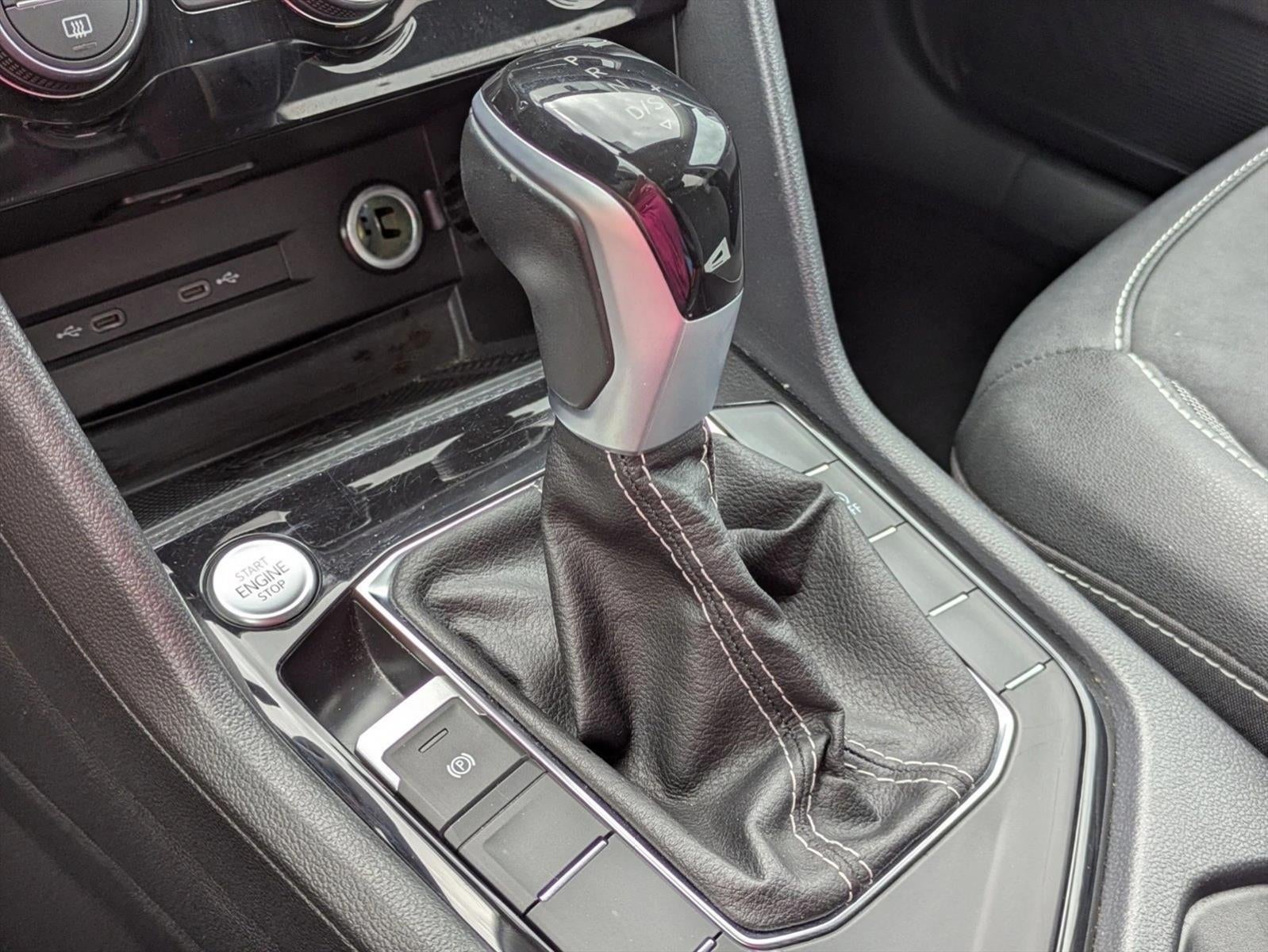 2024 Volkswagen Taos SE FWD